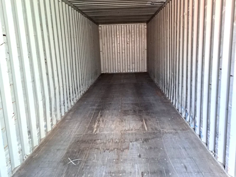 Gebrauchter 40 Fuß Seecontainer Rot CAIU-402512-2