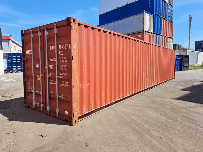 Gebrauchter 40 Fuß Seecontainer Braun DRYU-409337-0