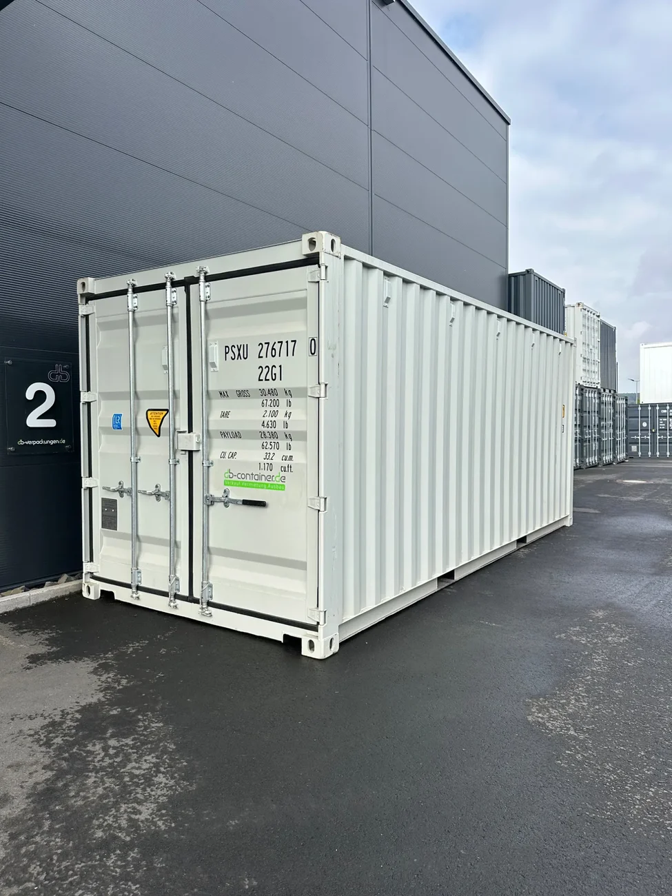 Neuer grauer 20-Fuß-Seecontainer als Alternative